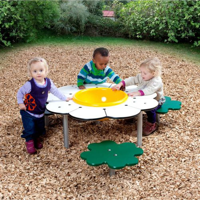 2025 New Design Beach Toys Children Daisy Sand and Water Play Table Outdoor Playground Equipment for Amusement Park