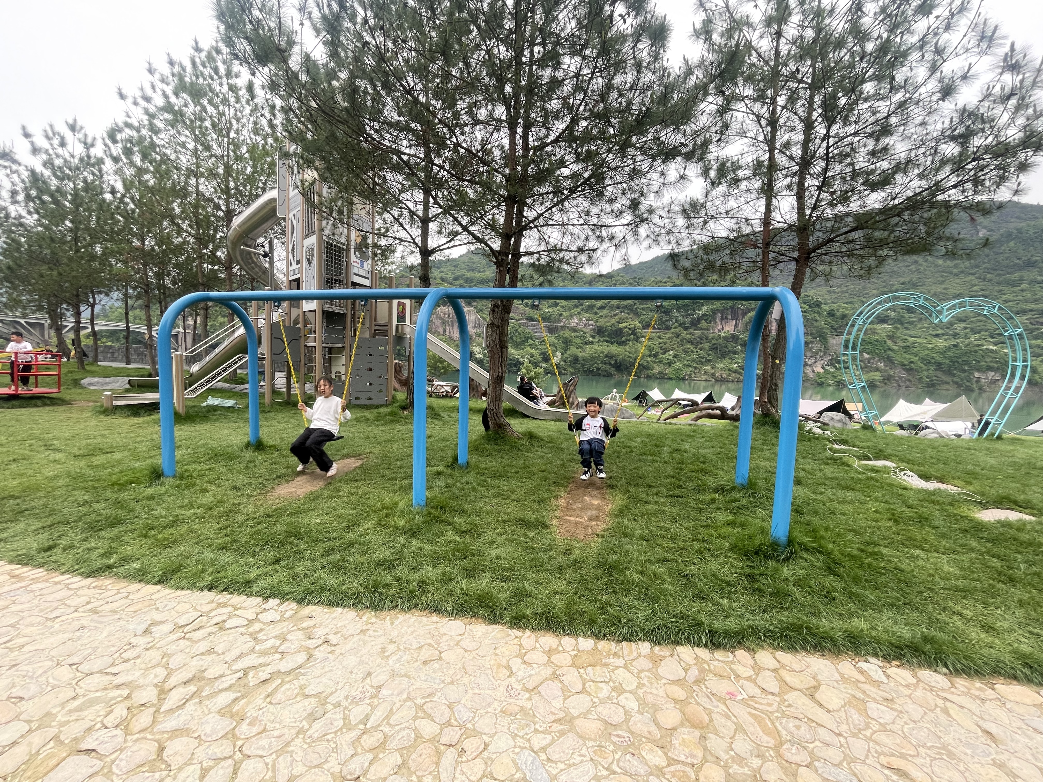 Outdoor Adult/Child Swing Set with Metal & Plastic Material for Community Parks School Playgrounds Trampoline Parks
