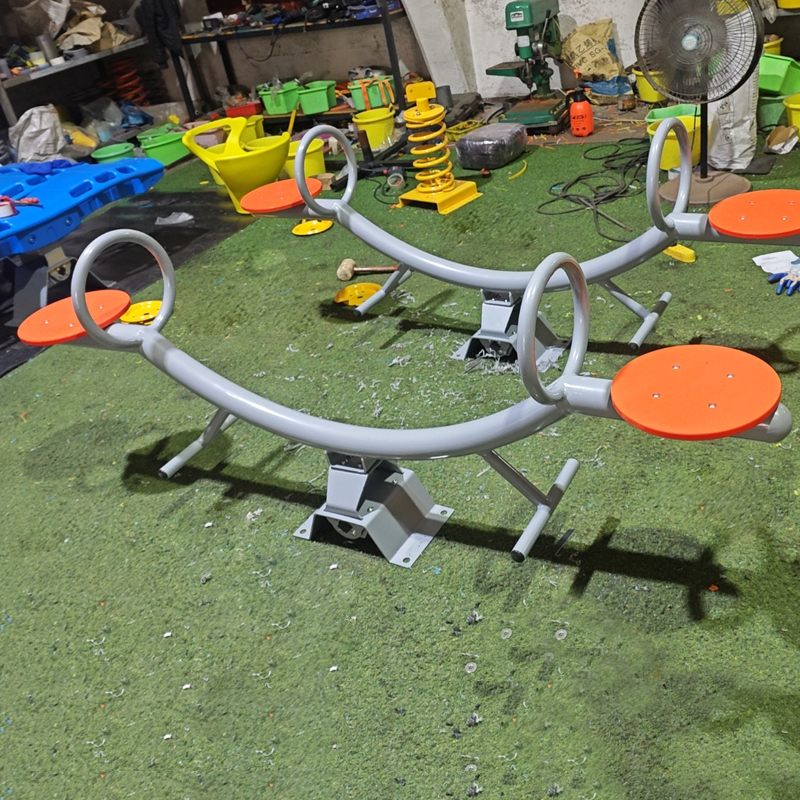 Wholesale Children's Garden Toys Outdoor Seesaw 1.8 Meters Long Plastic-metal Seesaw Outdoor Sports Fitness Play Equipment