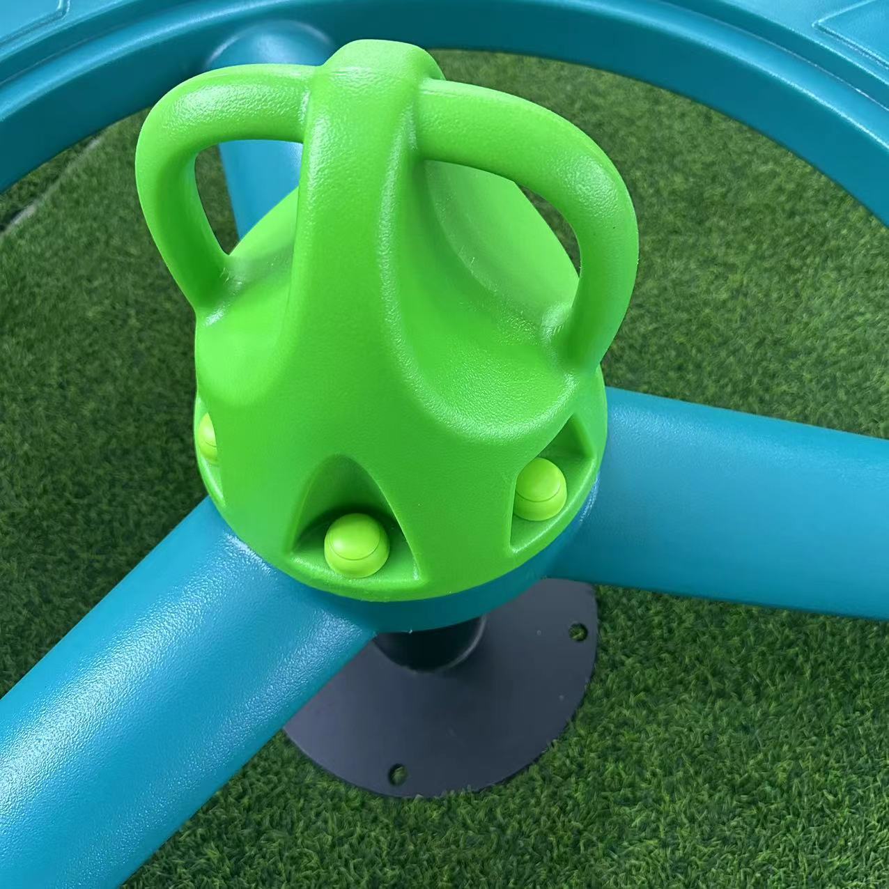 Outdoor Multi-person Mercedes-Benz Steering Wheel Swivel Chair for Children