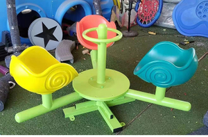 Three-Person Swivel Chair Snail Design for Amusement Park Rides Outdoor Children's Hand-pushed Carousels Are Selling Well