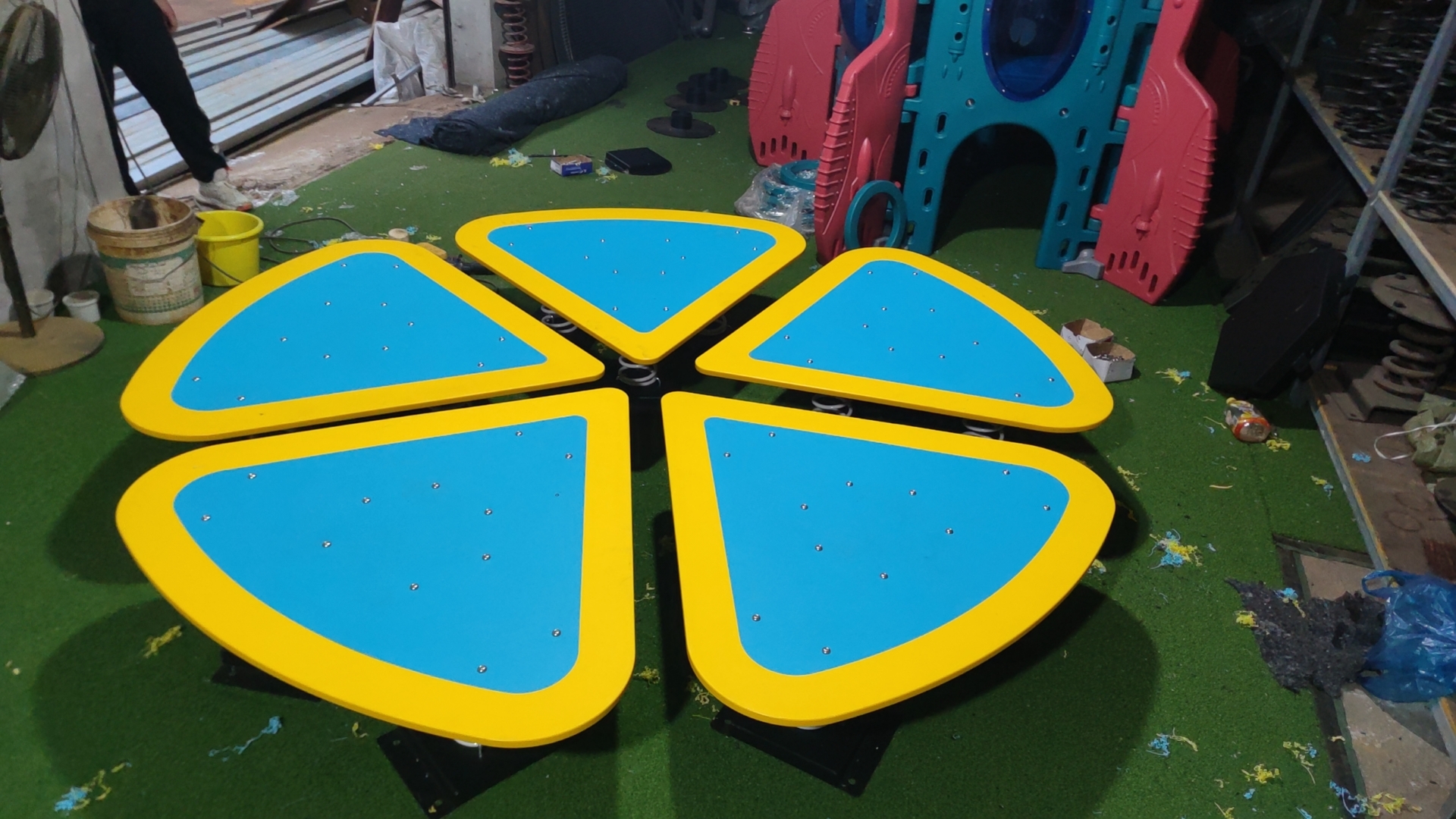 Children's Playground Equipment Set Outdoor Garden Games Children's Balance Training Equipment Customizable Plum Blossom Pile