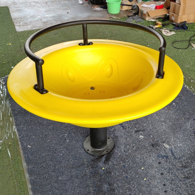 Large Bowl Armrest Swivel Chair High Quality Metal Child Swivel Seat Commercial Outdoor Playground Equipment Children's Carousel