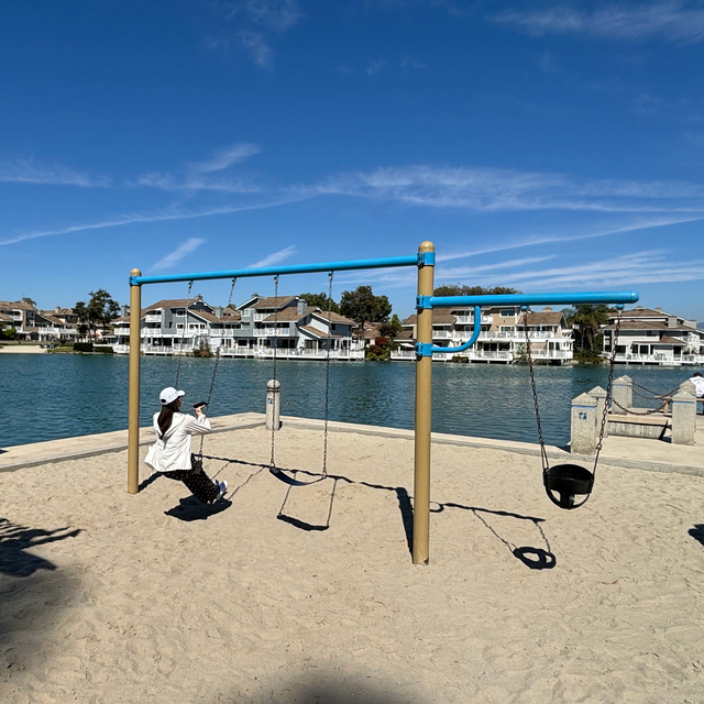 Modern Outdoor Triple Swing Set 