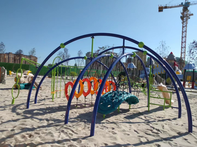 Rope Climbing Outdoor Playground