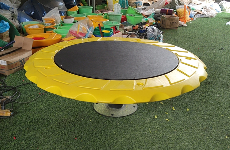 Outdoor Environmental-friendly Material Children Exercise Physical Fitness Flat Swivel Chair for Kindergarten