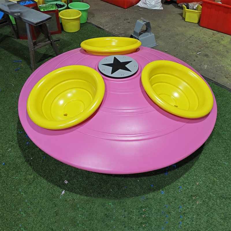 Outdoor Kids Playground Equipment Swivel Seat Three-person Flying Saucer Turntable Kids Gardening Toys Games
