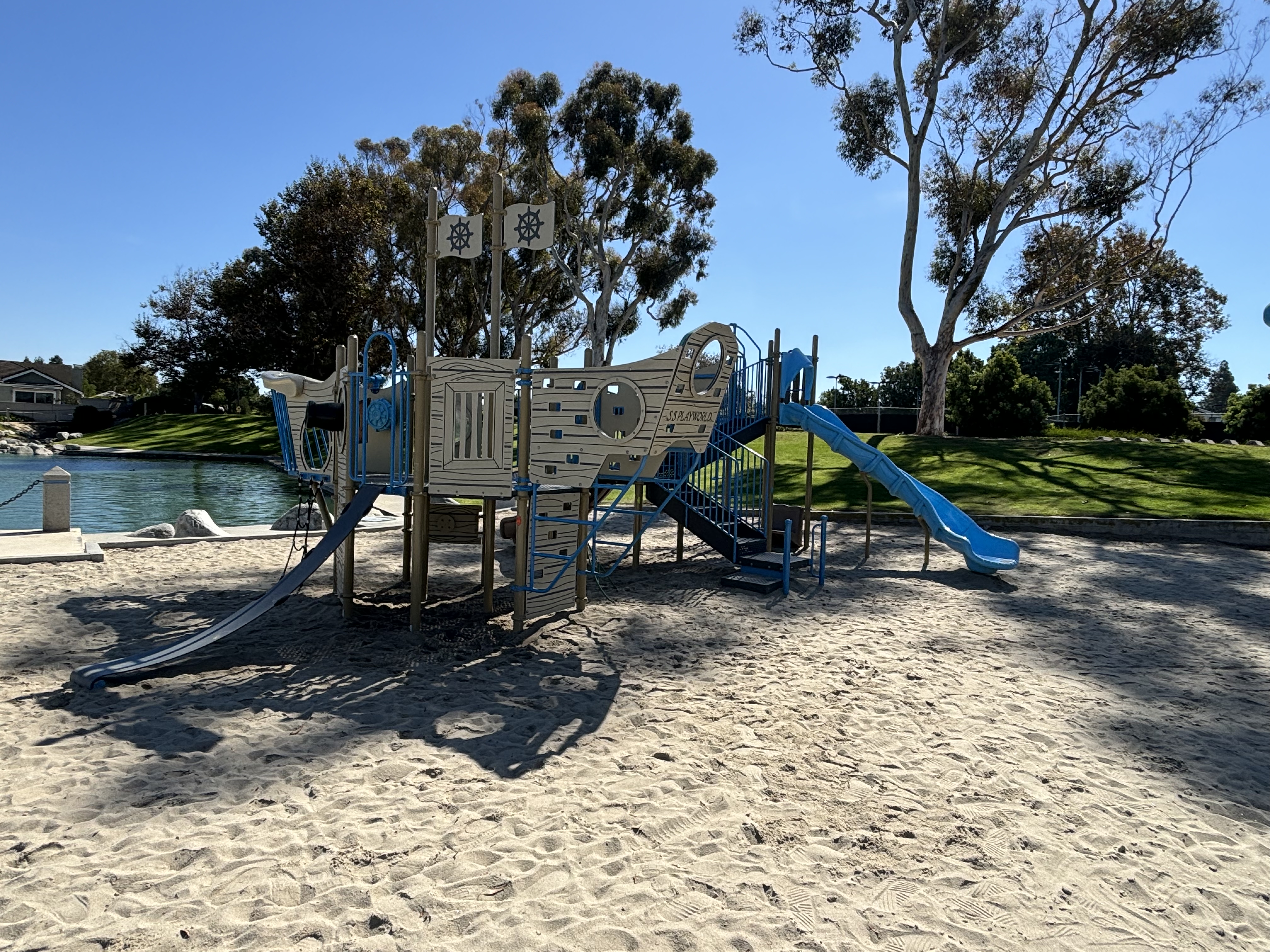  Pirate Ship Adventure Playset