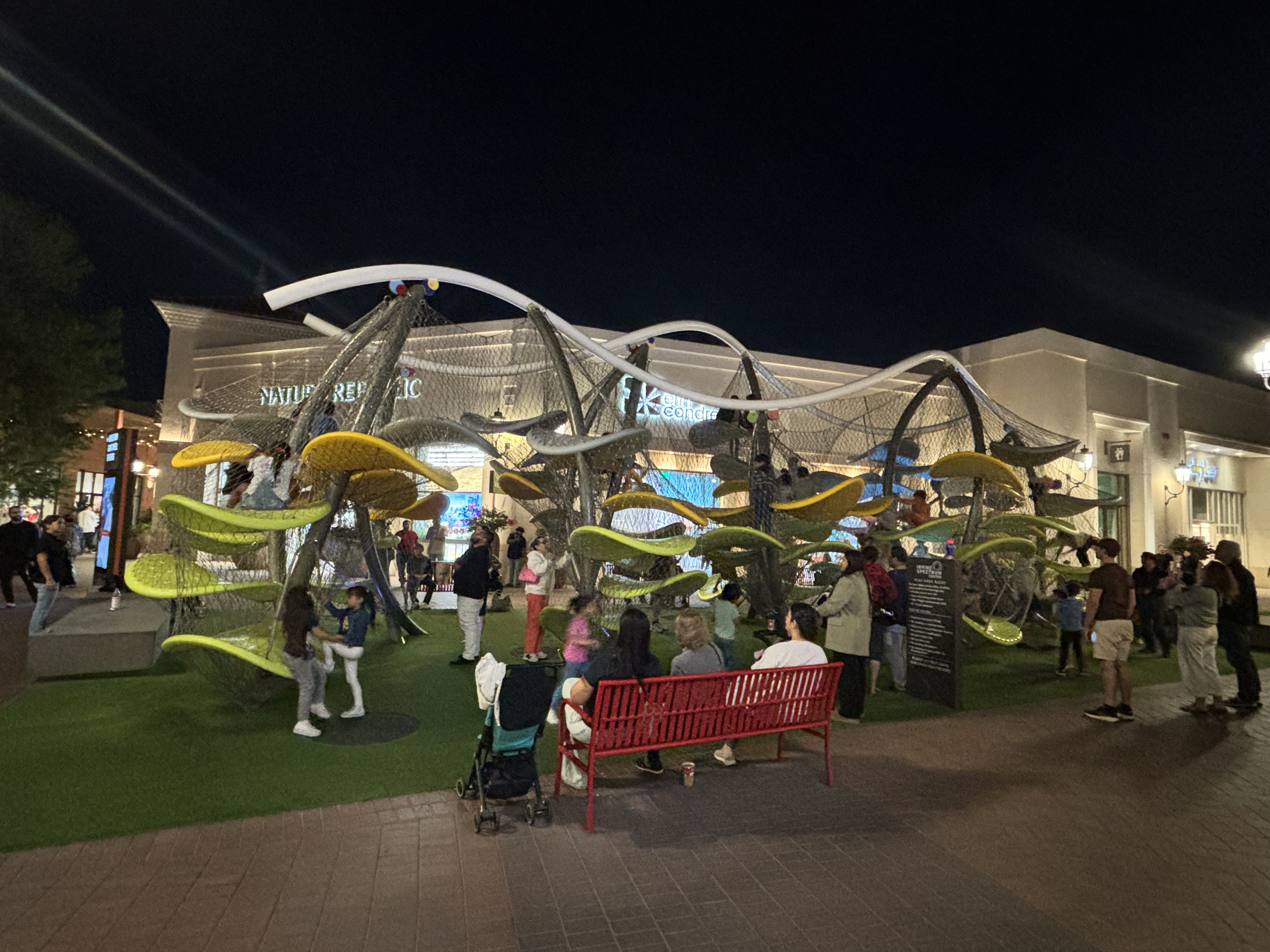 Nature-Themed Leaf and Rope Adventure Playground
