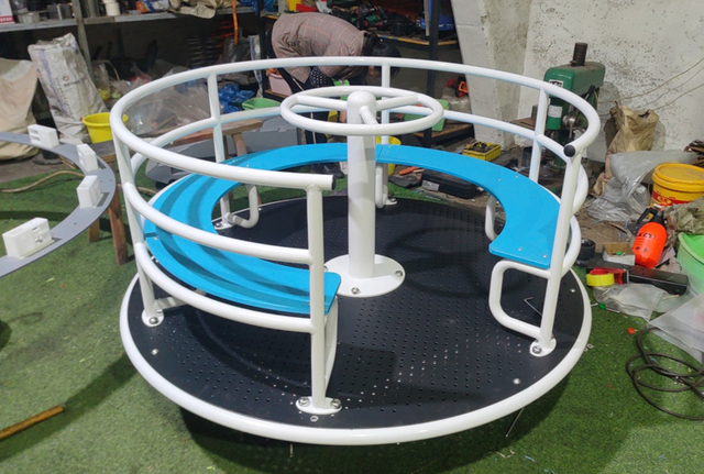 2025 Hot outdoor children's push carousel with railing high quality plastic carousel seat children's garden outdoor toys