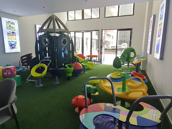 Show Room2