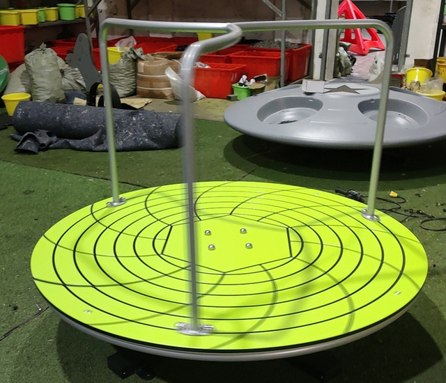 Children Outdoor Whirlwind Swivel Chair for Exercising Children's Sense of Balance