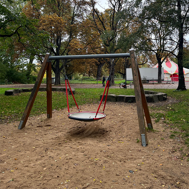 Kindergarten Outdoor Playground Metal Swing with Safety Seat for Baby Garden Slide Swing Set Outdoor for Children and Adult