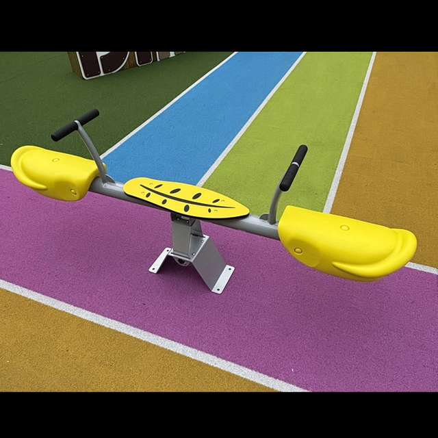 High-Quality Plastic Seat Toy for Outdoor Playground: Kids' Rocking Seesaw