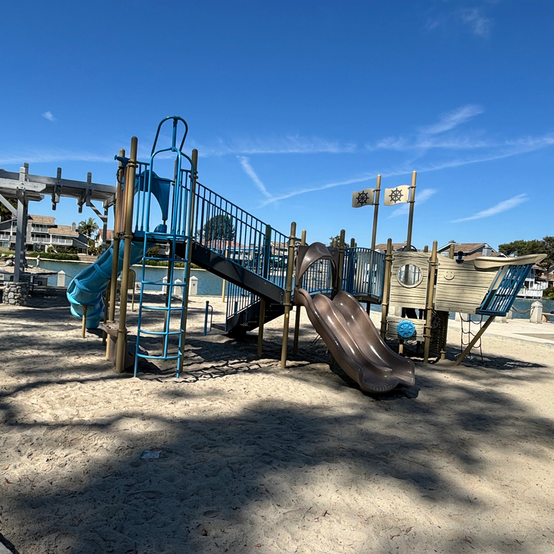  Pirate Ship Adventure Playset