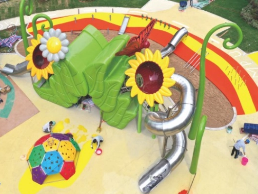 Space-Saving Combination Slide Designs for Small Playgrounds
